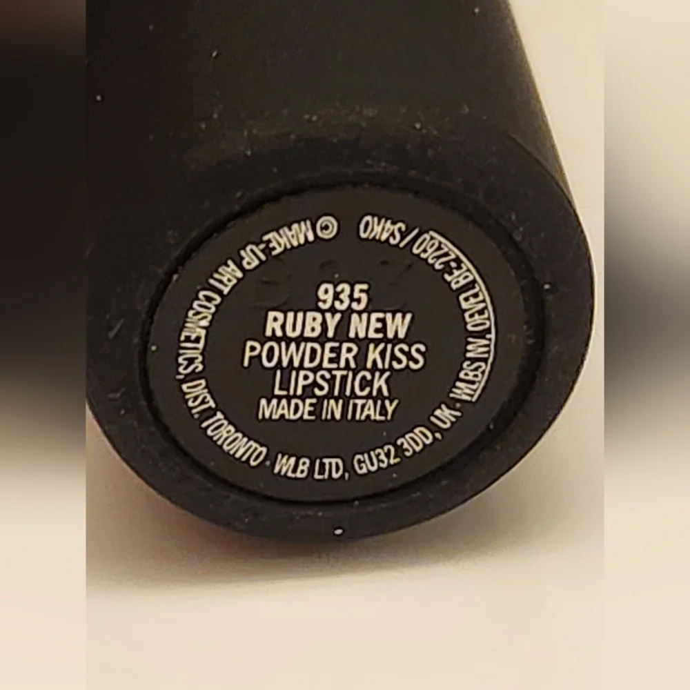 MAC Creme sheen Lipstick - Cross Ruby New Lipstick #935